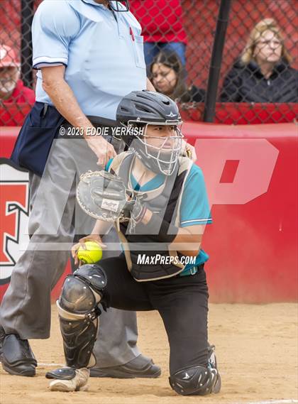 Thumbnail 2 in Orange Cove @ Fullerton (CIF SoCal Division III Regional Semifinal) photogallery.