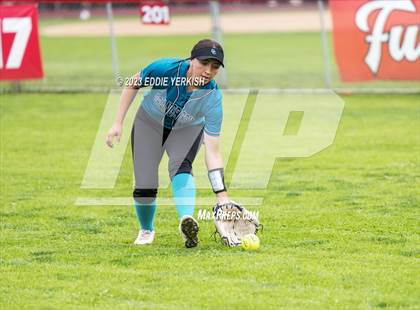 Thumbnail 3 in Orange Cove @ Fullerton (CIF SoCal Division III Regional Semifinal) photogallery.