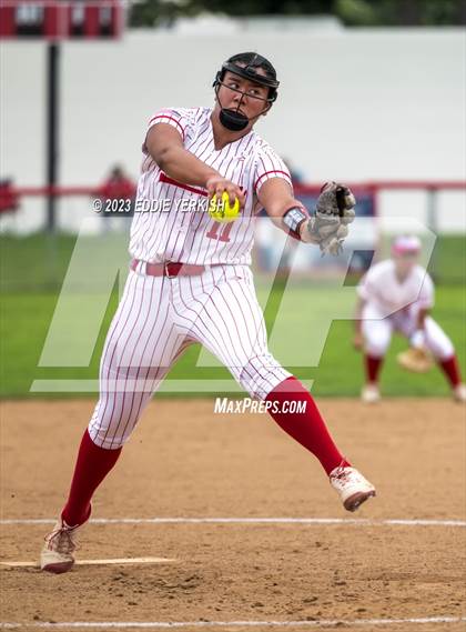 Thumbnail 3 in Orange Cove @ Fullerton (CIF SoCal Division III Regional Semifinal) photogallery.