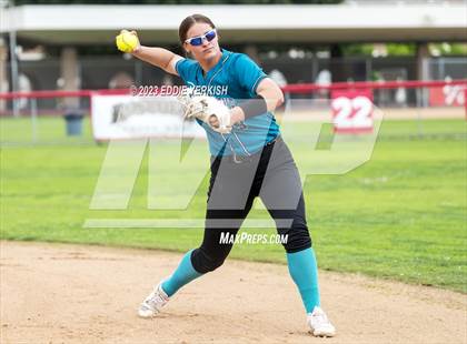 Thumbnail 1 in Orange Cove @ Fullerton (CIF SoCal Division III Regional Semifinal) photogallery.