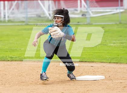 Thumbnail 2 in Orange Cove @ Fullerton (CIF SoCal Division III Regional Semifinal) photogallery.