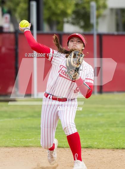 Thumbnail 3 in Orange Cove @ Fullerton (CIF SoCal Division III Regional Semifinal) photogallery.