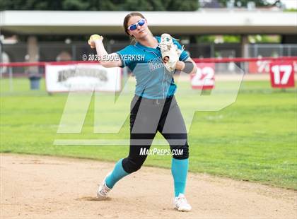 Thumbnail 2 in Orange Cove @ Fullerton (CIF SoCal Division III Regional Semifinal) photogallery.