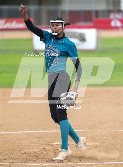 Thumbnail 1 in Orange Cove @ Fullerton (CIF SoCal Division III Regional Semifinal) photogallery.