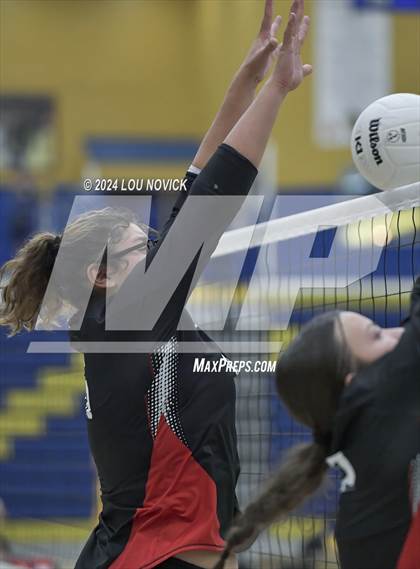 Thumbnail 1 in Grants vs Espanola (Tournament of Champions at Santa Fe High) photogallery.