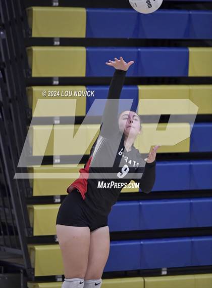 Thumbnail 3 in Grants vs Espanola (Tournament of Champions at Santa Fe High) photogallery.