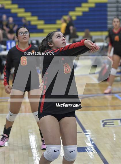 Thumbnail 3 in Grants vs Espanola (Tournament of Champions at Santa Fe High) photogallery.
