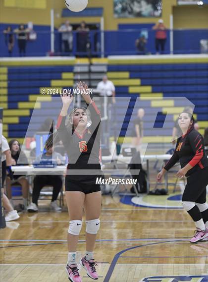 Thumbnail 3 in Grants vs Espanola (Tournament of Champions at Santa Fe High) photogallery.