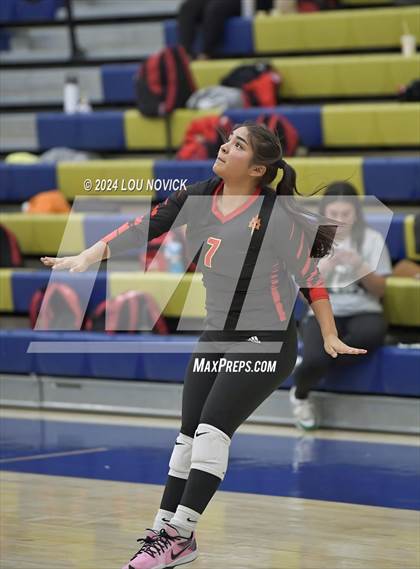 Thumbnail 2 in Grants vs Espanola (Tournament of Champions at Santa Fe High) photogallery.