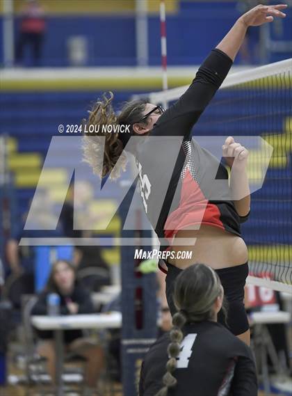 Thumbnail 3 in Grants vs Espanola (Tournament of Champions at Santa Fe High) photogallery.
