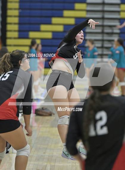 Thumbnail 3 in Grants vs Espanola (Tournament of Champions at Santa Fe High) photogallery.