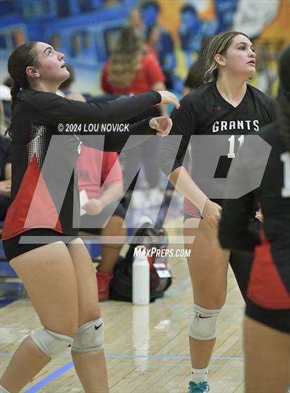 Thumbnail 3 in Grants vs Espanola (Tournament of Champions at Santa Fe High) photogallery.