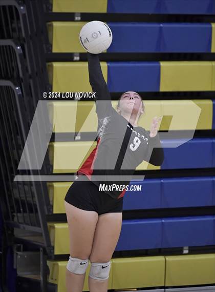 Thumbnail 2 in Grants vs Espanola (Tournament of Champions at Santa Fe High) photogallery.