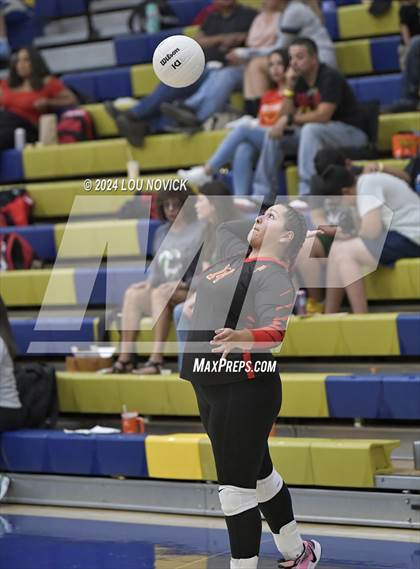 Thumbnail 2 in Grants vs Espanola (Tournament of Champions at Santa Fe High) photogallery.