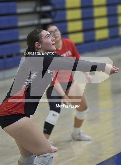 Thumbnail 1 in Grants vs Espanola (Tournament of Champions at Santa Fe High) photogallery.