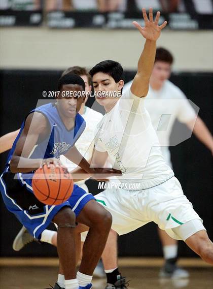 Thumbnail 1 in Byron Nelson vs Carroll photogallery.