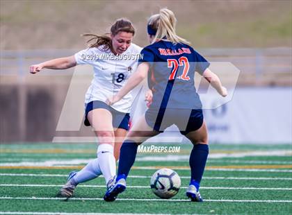 Thumbnail 3 in Wakeland (Justin) vs Highland Park (UIL 5A Reg 2 & 4 Playoff) photogallery.