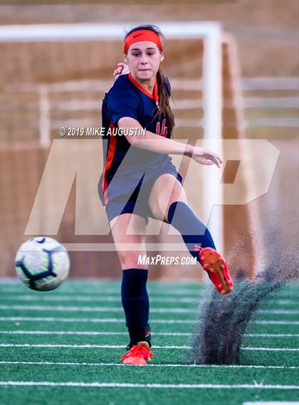 Thumbnail 3 in Wakeland (Justin) vs Highland Park (UIL 5A Reg 2 & 4 Playoff) photogallery.