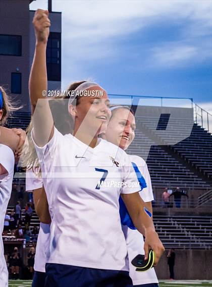 Thumbnail 2 in Wakeland (Justin) vs Highland Park (UIL 5A Reg 2 & 4 Playoff) photogallery.