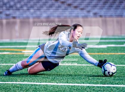 Thumbnail 1 in Wakeland (Justin) vs Highland Park (UIL 5A Reg 2 & 4 Playoff) photogallery.