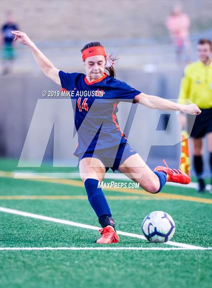 Thumbnail 1 in Wakeland (Justin) vs Highland Park (UIL 5A Reg 2 & 4 Playoff) photogallery.