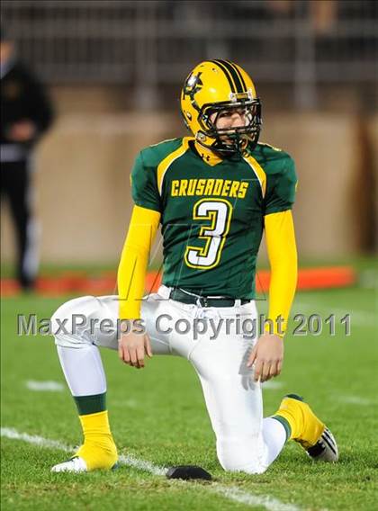 Thumbnail 1 in Cromwell vs. Holy Cross (CIAC Class S Final) photogallery.