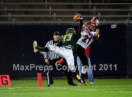 Thumbnail 1 in Cromwell vs. Holy Cross (CIAC Class S Final) photogallery.