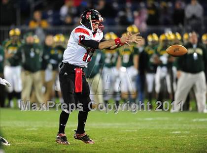 Thumbnail 3 in Cromwell vs. Holy Cross (CIAC Class S Final) photogallery.