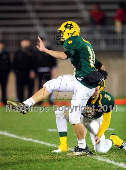 Thumbnail 2 in Cromwell vs. Holy Cross (CIAC Class S Final) photogallery.