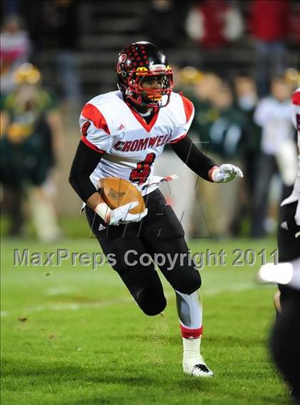 Thumbnail 2 in Cromwell vs. Holy Cross (CIAC Class S Final) photogallery.