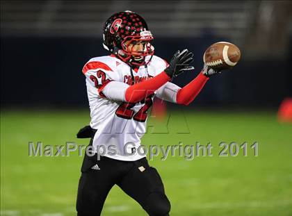 Thumbnail 2 in Cromwell vs. Holy Cross (CIAC Class S Final) photogallery.