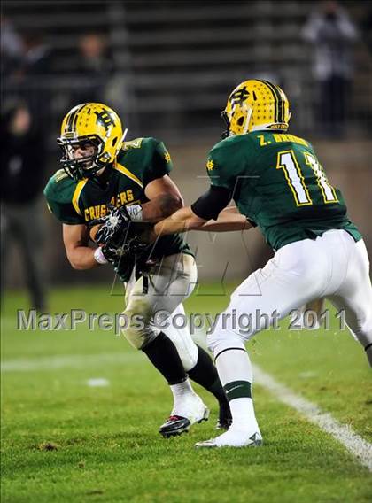 Thumbnail 2 in Cromwell vs. Holy Cross (CIAC Class S Final) photogallery.