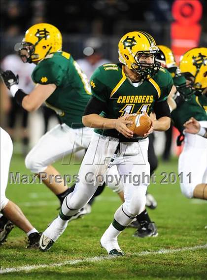 Thumbnail 1 in Cromwell vs. Holy Cross (CIAC Class S Final) photogallery.