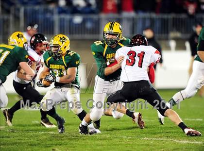 Thumbnail 2 in Cromwell vs. Holy Cross (CIAC Class S Final) photogallery.