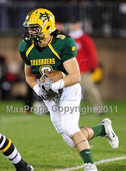 Thumbnail 1 in Cromwell vs. Holy Cross (CIAC Class S Final) photogallery.