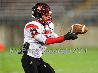Thumbnail 2 in Cromwell vs. Holy Cross (CIAC Class S Final) photogallery.
