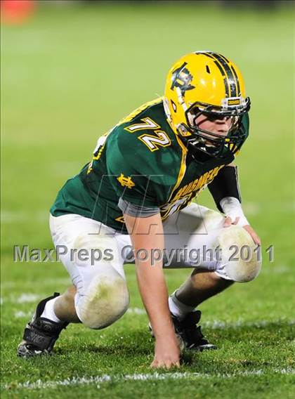 Thumbnail 3 in Cromwell vs. Holy Cross (CIAC Class S Final) photogallery.