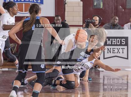 Thumbnail 3 in Hamilton Heights vs. Central Valley (GEICO National Tournament Final) photogallery.