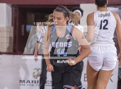Thumbnail 3 in Hamilton Heights vs. Central Valley (GEICO National Tournament Final) photogallery.