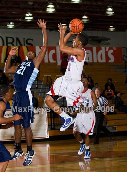 Thumbnail 3 in Duncanville @ Alief Elsik (McDonalds Texas Invitational) photogallery.