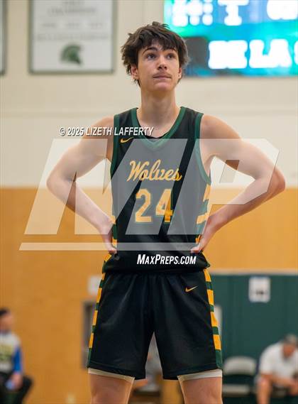 Thumbnail 2 in San Ramon Valley vs. Bishop O'Dowd (MLK Classic) photogallery.