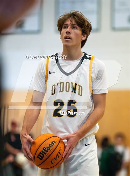 Thumbnail 1 in San Ramon Valley vs. Bishop O'Dowd (MLK Classic) photogallery.
