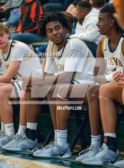 Thumbnail 2 in San Ramon Valley vs. Bishop O'Dowd (MLK Classic) photogallery.