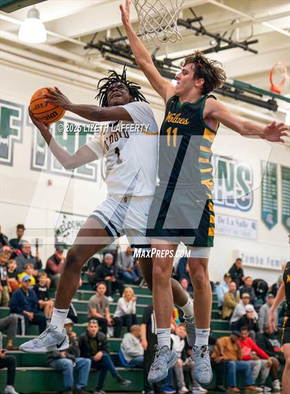 Thumbnail 2 in San Ramon Valley vs. Bishop O'Dowd (MLK Classic) photogallery.