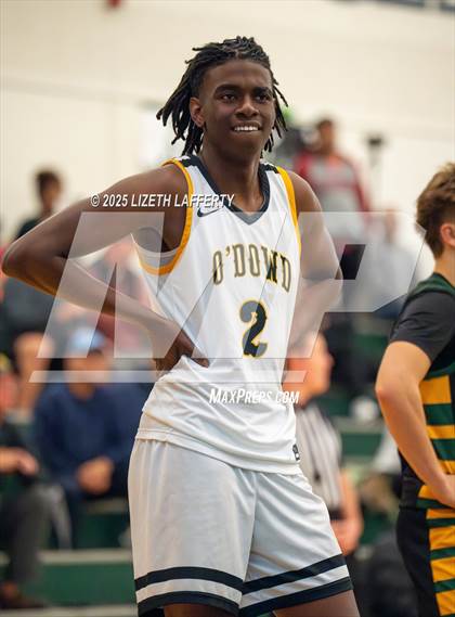 Thumbnail 3 in San Ramon Valley vs. Bishop O'Dowd (MLK Classic) photogallery.