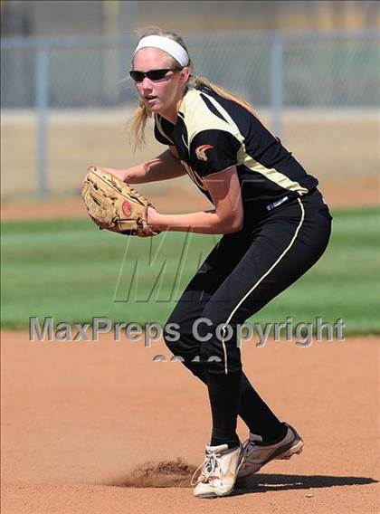 Thumbnail 2 in Maize South vs. McPherson (4A Regional Semi-final) photogallery.