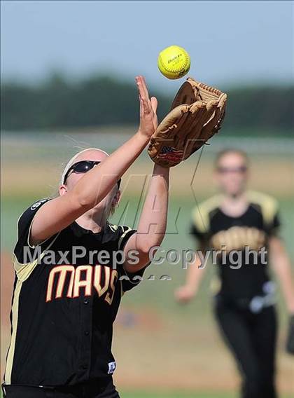 Thumbnail 2 in Maize South vs. McPherson (4A Regional Semi-final) photogallery.