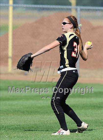 Thumbnail 3 in Maize South vs. McPherson (4A Regional Semi-final) photogallery.