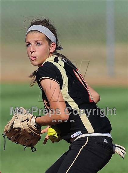 Thumbnail 3 in Maize South vs. McPherson (4A Regional Semi-final) photogallery.