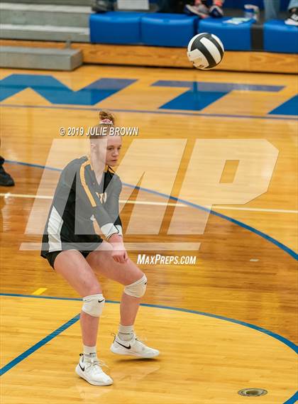 Thumbnail 2 in Avon vs Roncalli (IHSAA 4A Regional Semifinal) photogallery.